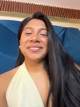 Snapshot of LinnaGardenia chatting on 02-25-26, 01:39 LinnaGardenia online show from 02-25-26, 01:39