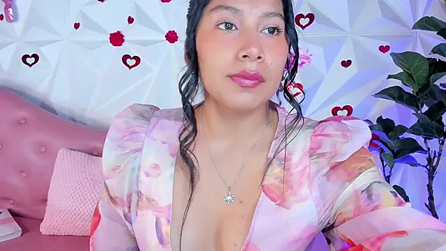 LinnaGardenia online show from 03-12-25, 12:26