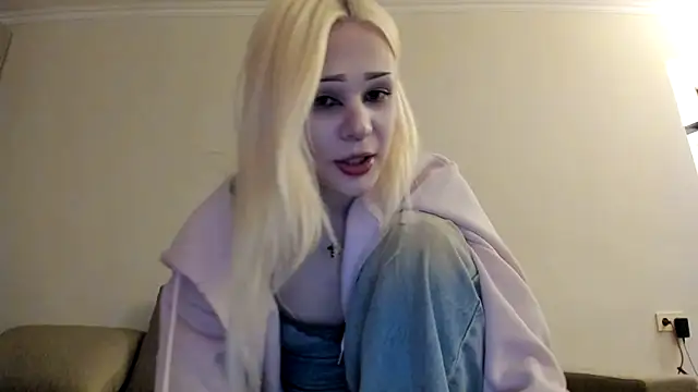 sashakiss99 online show from 04-19-26, 07:38