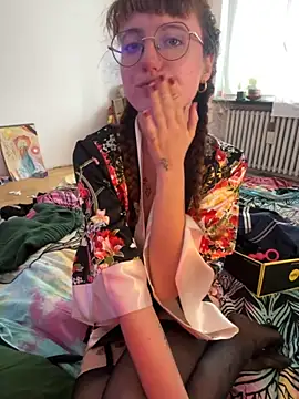  foxygirl  online show from 10-21-25, 10:58