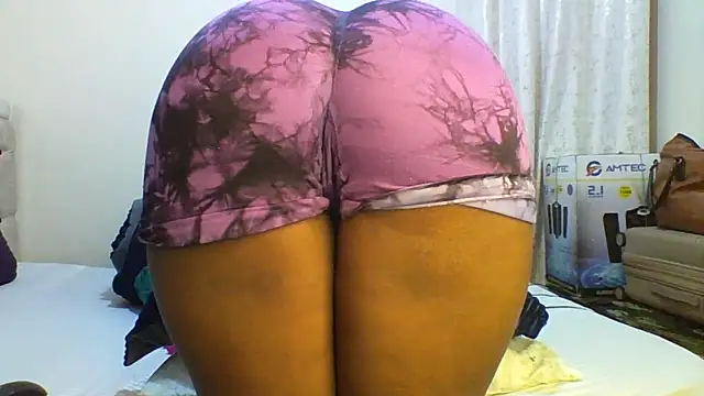 Petitiebooty online show from 02-17-26, 06:54