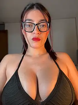 kathii95 online show from 05-15-26, 01:36