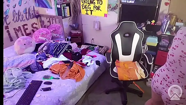 Cloud Master9 online show from 10-05-25, 07:21