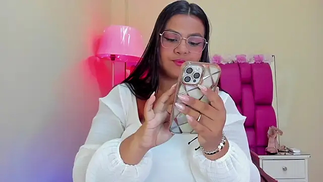 Snapshot of Gabriela_Brown chatting on 12-13-24, 03:32 Gabriela Brown online show from 12-13-24, 03:32