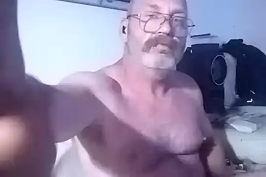 iambradz online show from 03-08-25, 03:02