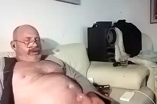 iambradz online show from 03-08-25, 08:22