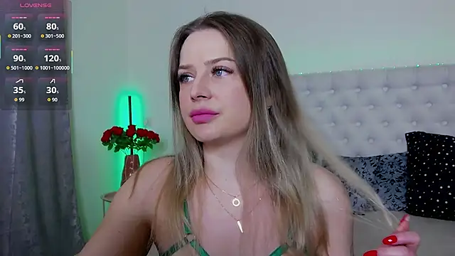 TamarraFox online show from 11-07-25, 04:28