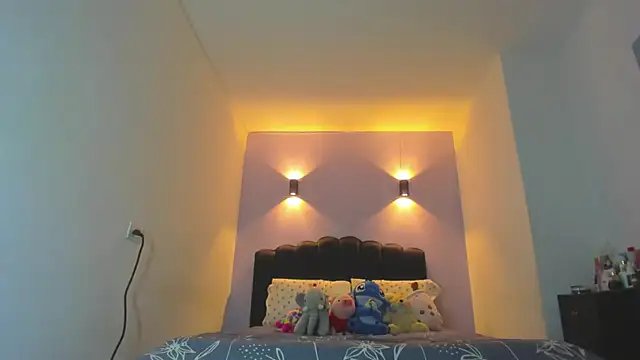 Sofia Clauss  online show from 03-24-26, 04:45