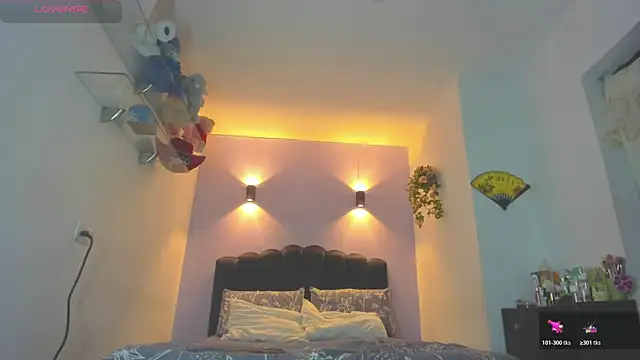 Snapshot of Sofia_Clauss_ chatting on 05-23-26, 04:44 Sofia Clauss online show from 05-23-26, 04:44