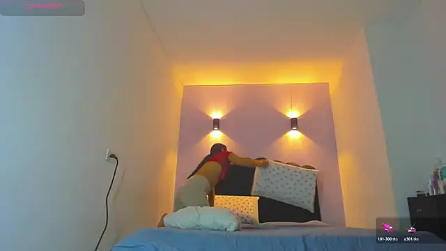 Snapshot of Sofia_Clauss_ chatting on 02-23-26, 04:03 Sofia Clauss online show from 02-23-26, 04:03