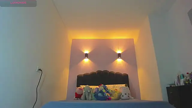 Snapshot of Sofia_Clauss_ chatting on 02-22-26, 05:21 Sofia Clauss online show from 02-22-26, 05:21