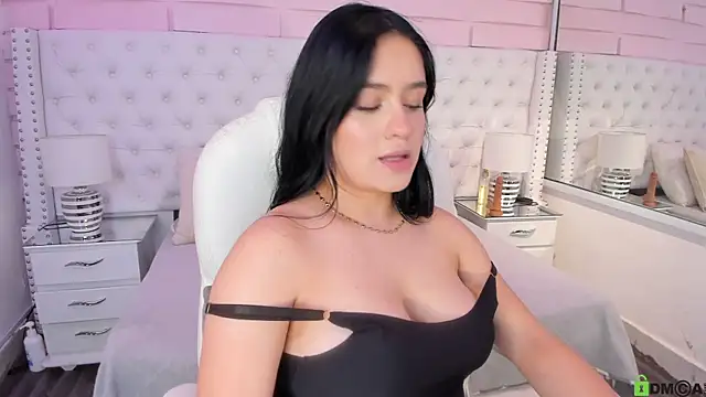 Snapshot of Yaaky_ chatting on 02-07-25, 06:45 Yaaky online show from 02-07-25, 06:45