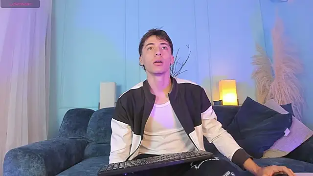 AlessandroDybala online show from 11-29-25, 12:38