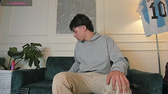 AlessandroDybala online show from 03-08-25, 03:13