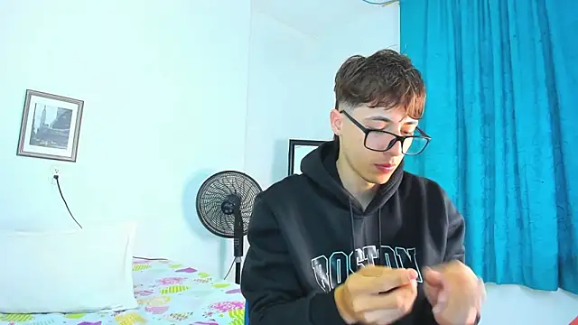 AlessandroDybala online show from 04-15-26, 12:10