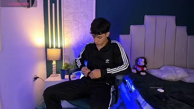 AlessandroDybala online show from 02-26-25, 12:16