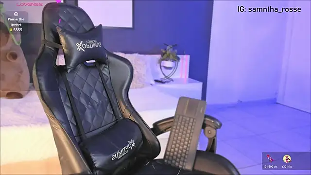 Leyli Doll online show from 10-21-25, 09:36