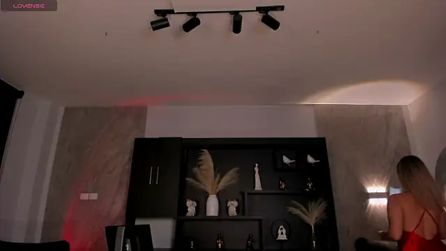 AnnaBrooks1 online show from 10-15-25, 07:44