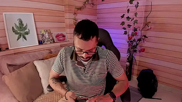 Tom cooper  online show from 03-03-25, 01:01