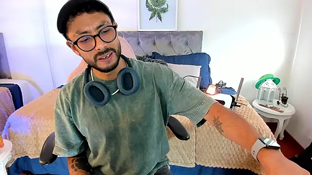 Tom cooper  online show from 11-05-25, 12:19