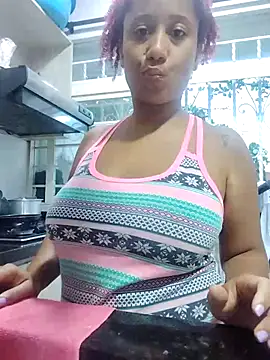 Snapshot of zandra_kiman chatting on 09-21-25, 10:59 zandra kiman online show from 09-21-25, 10:59