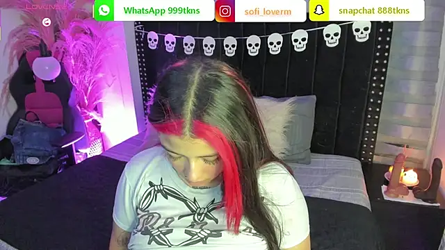Snapshot of Sofiia-Rubb chatting on 10-17-25, 03:54 Sofiia-Rubb online show from 10-17-25, 03:54