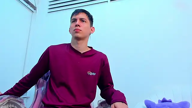 JeanRam18 online show from 12-19-25, 11:56