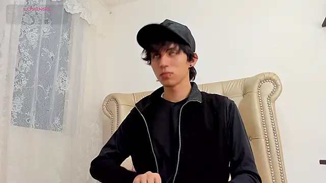 JeanRam18 online show from 03-11-25, 12:06