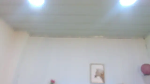 Snapshot of candy_lux_ chatting on 07-24-26, 07:10 candy lux online show from 07-24-26, 07:10