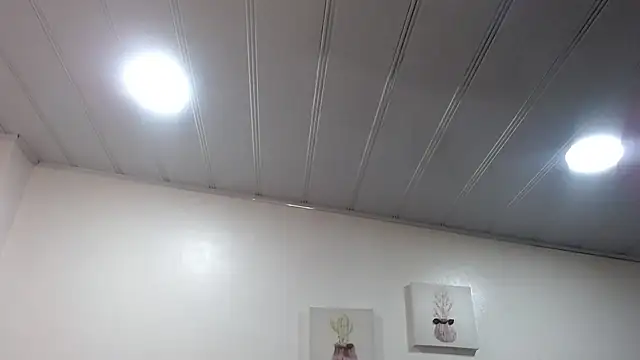 Snapshot of candy_lux_ chatting on 02-20-25, 03:52 candy lux  online show from 02-20-25, 03:52