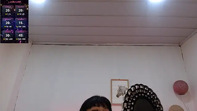 Snapshot of candy_lux_ chatting on 06-27-26, 01:39 candy lux online show from 06-27-26, 01:39