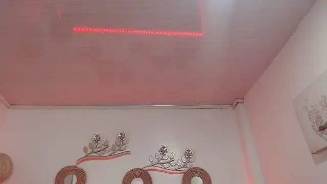 candy lux  online show from 11-30-25, 07:03