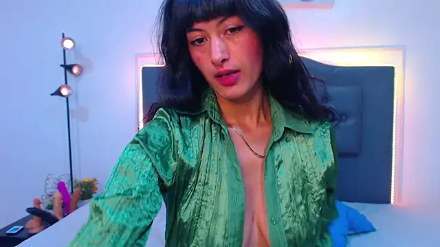 candy lux  online show from 05-10-26, 02:41