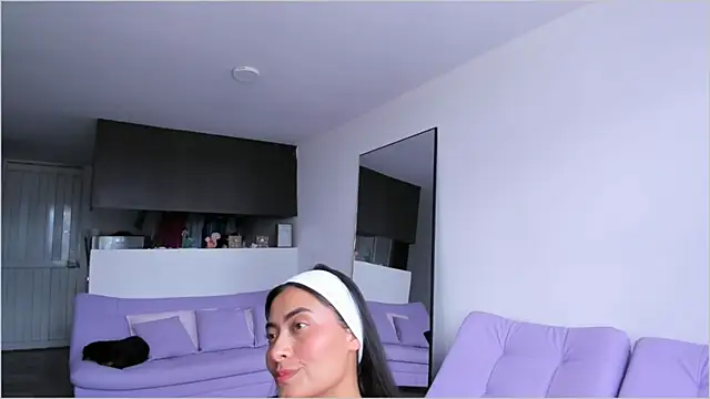 Lauren A online show from 09-15-25, 07:36