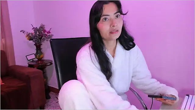 Lauren A online show from 10-27-25, 07:37