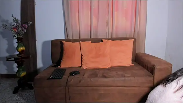 Lauren A online show from 10-15-25, 08:50