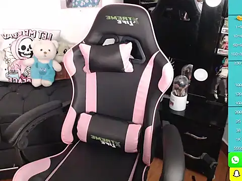 mollyshake1 online show from 12-20-24, 10:27