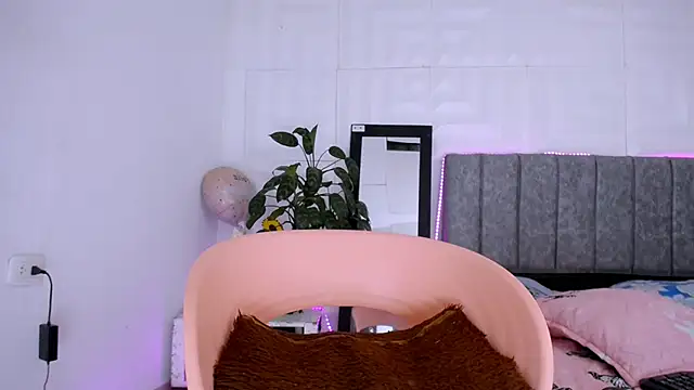 nataly red online show from 11-11-25, 02:28