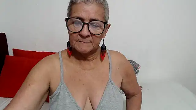 candy mature  online show from 05-25-26, 10:52