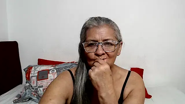 candy mature  online show from 06-01-26, 12:11