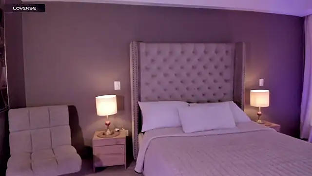 vangie  online show from 10-25-25, 12:04