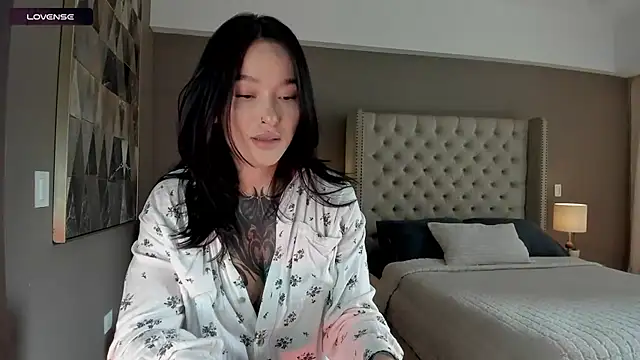 vangie  online show from 11-30-25, 04:30