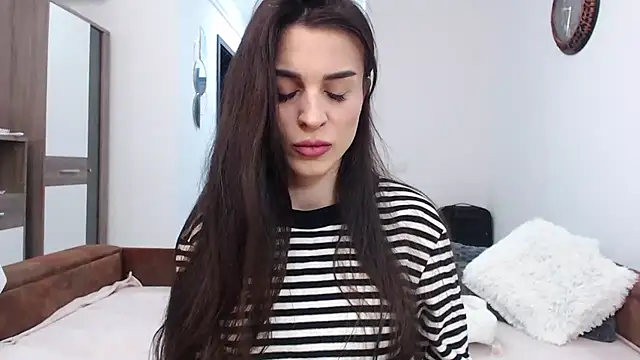 Snapshot of RebecaMur chatting on 03-07-25, 05:49 RebecaMur online show from 03-07-25, 05:49