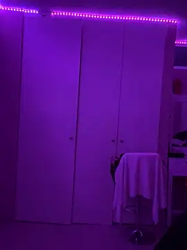 Snapshot of DarianaGuzz chatting on 01-13-25, 06:49 DarianaGuzz online show from 01-13-25, 06:49