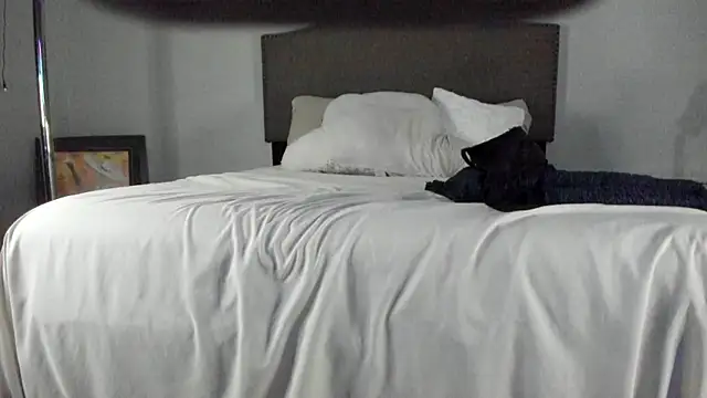 yiauana online show from 10-05-25, 11:34