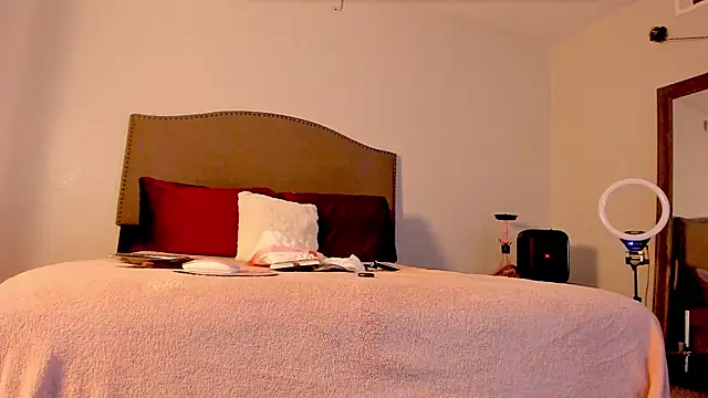 yiauana online show from 11-03-25, 04:07