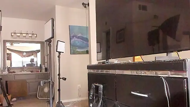 yiauana online show from 03-25-26, 06:51