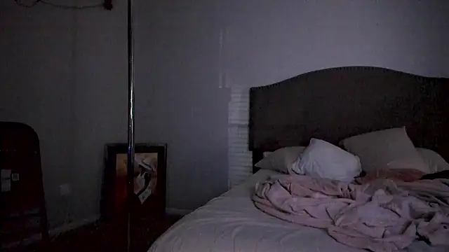 yiauana online show from 10-17-25, 12:25