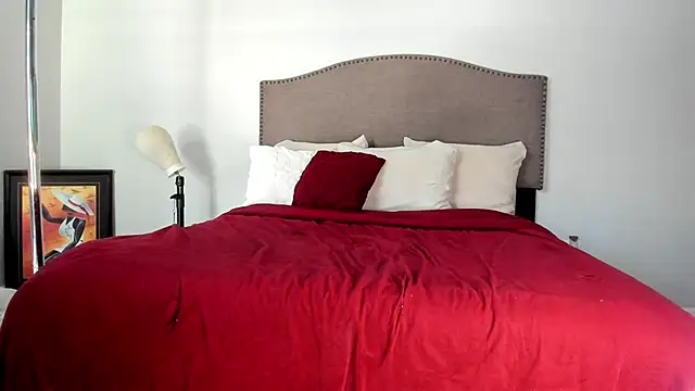 yiauana online show from 09-19-25, 04:22