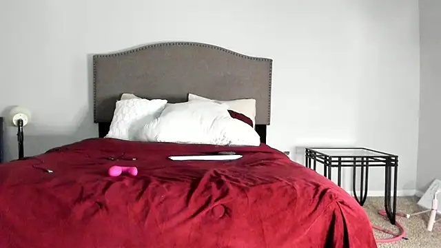 yiauana online show from 09-23-25, 01:56